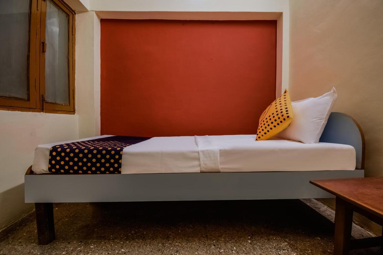 Spot On 65460 Hotel Gulmohar Betul  Bagian luar foto